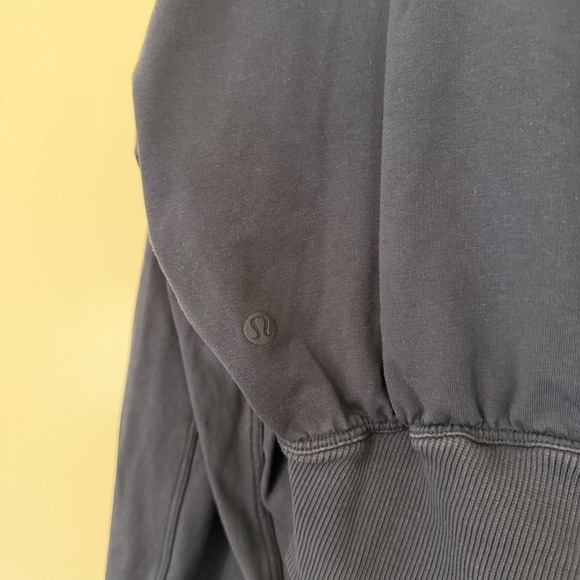 Lululemon LA Puff Sleeve Crewneck Navy Athleticwear Athleisure - Picture 4 of 4